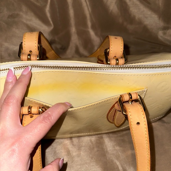 ❌SOLD❌Louis Vuitton Vernis bag - Picture 8 of 12